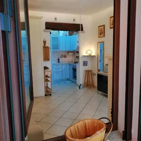 Monolocale Simius Lägenhet *